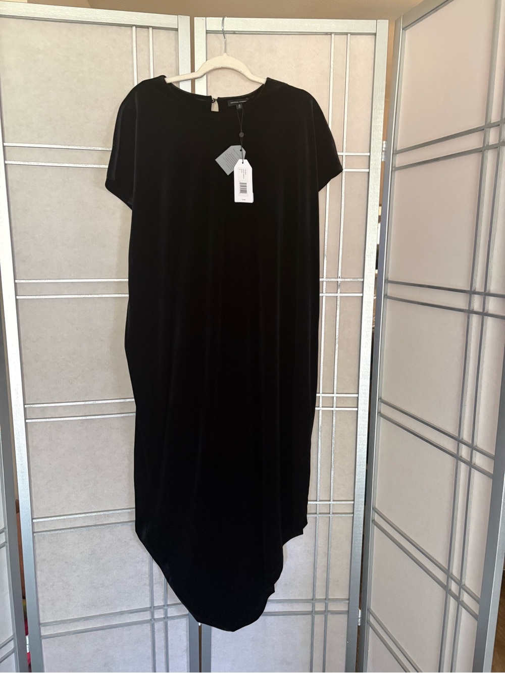 Black Velvet Short-Sleeve Midi Geneva Dress